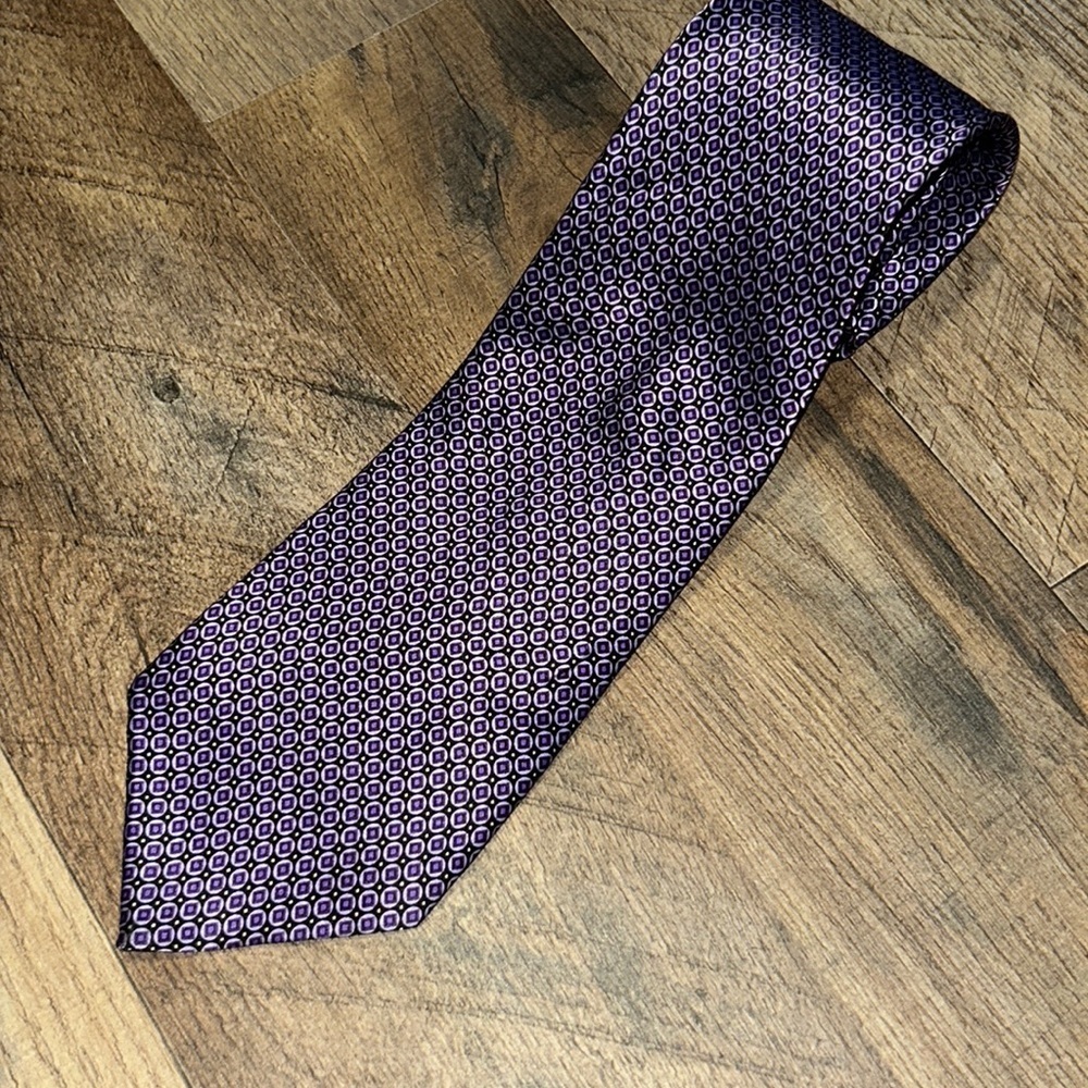 Croft&Barrow Tie 100% Silk With Purple Pattern